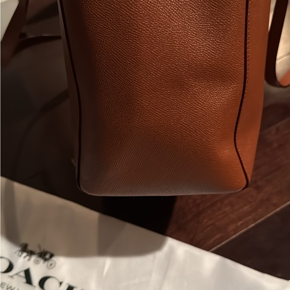 The Folio Tote from Coach - Picture 14 of 17